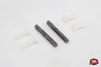 Jeu d'axes de charnière de porte avec entretoise plastique