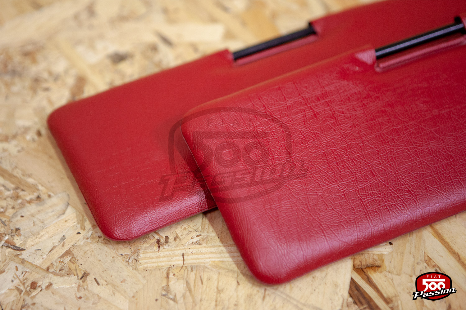 Pare soleil (la paire) rouge – Image 2