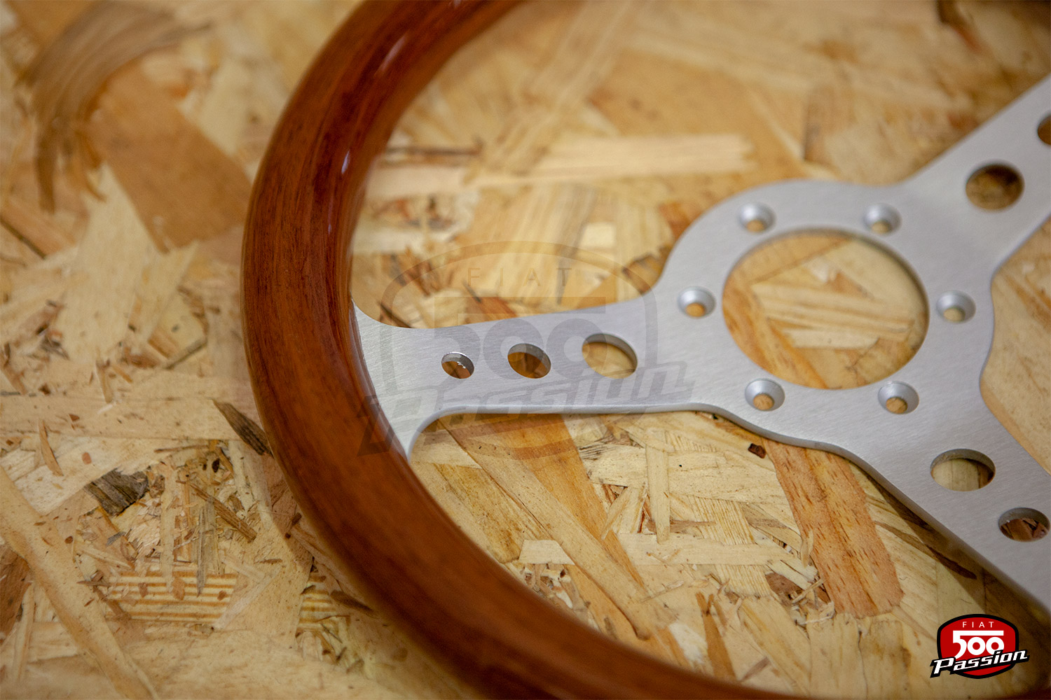 Volant bois 3 branches en alu "Mogano" diam. 320 – Image 2