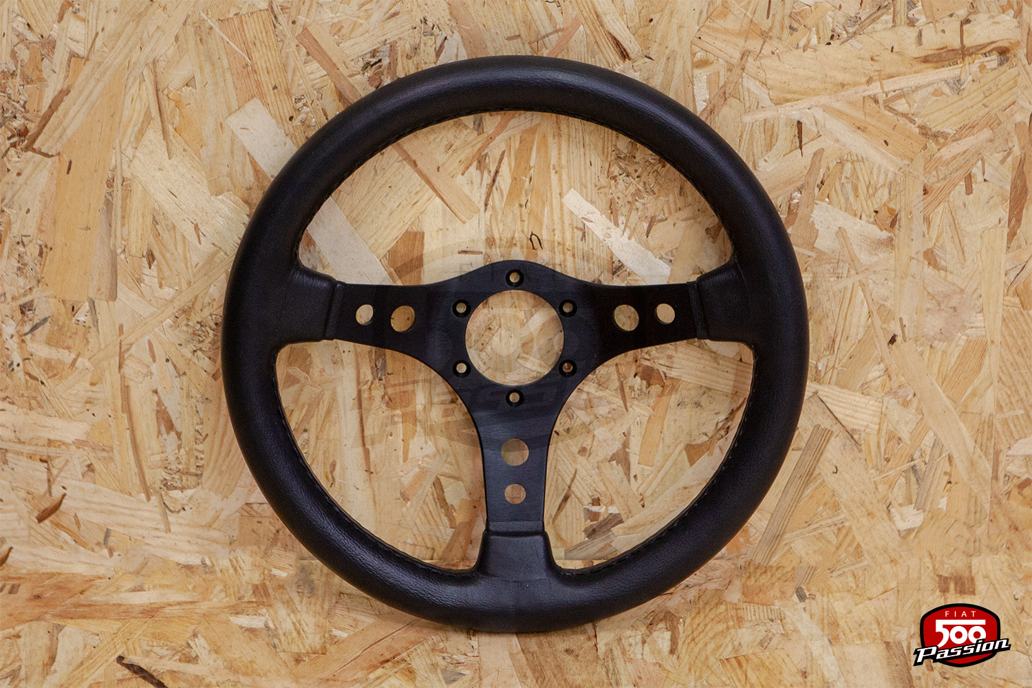 Volant cuir 3 branches acier noir