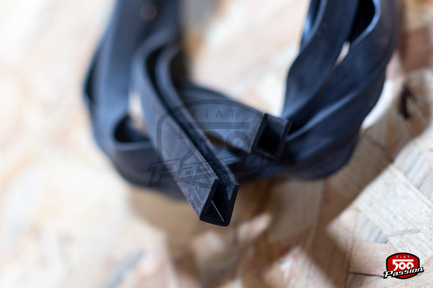 Guidage de vitre Autobianchi Transformable & Eden-Roc (la paire) – Image 2