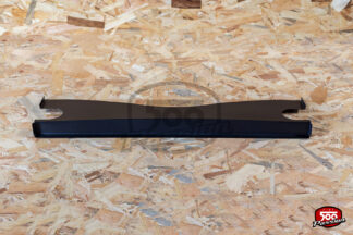 Traverse arrière entre dossier et assise